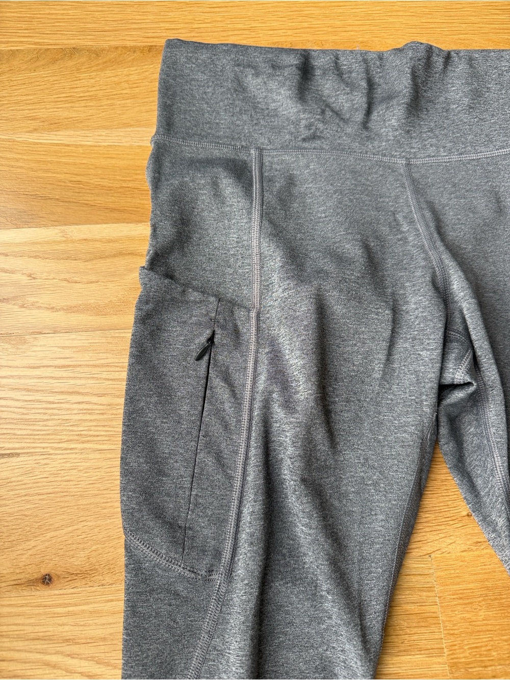 Women’s Gray Active Leggings with Side Pockets
